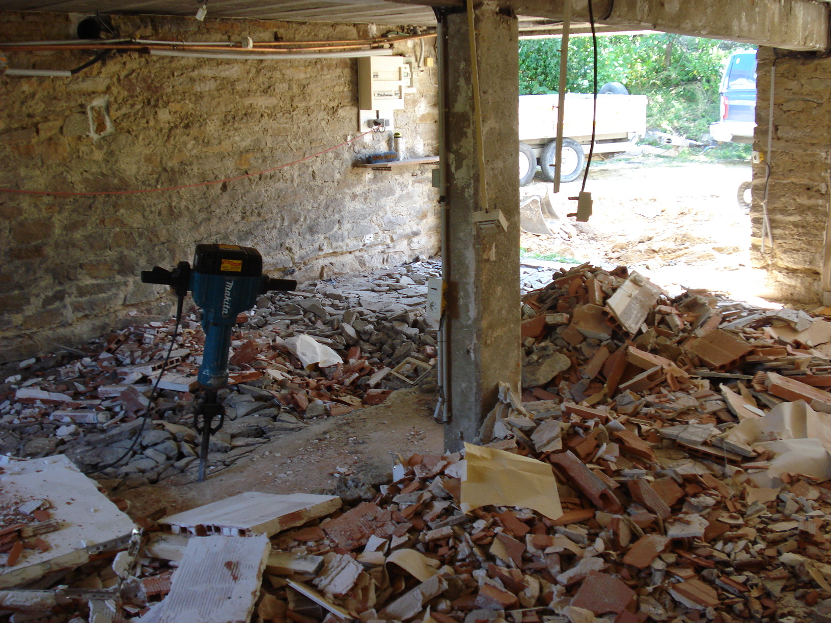 Démolition à Saint-Paul-en-Forêt