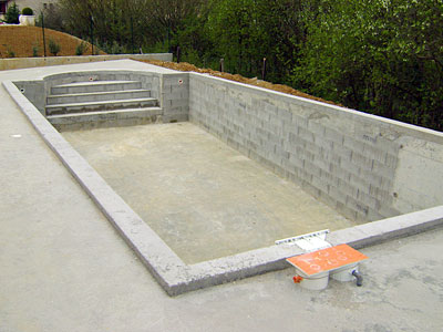Création piscine béton à Toulon