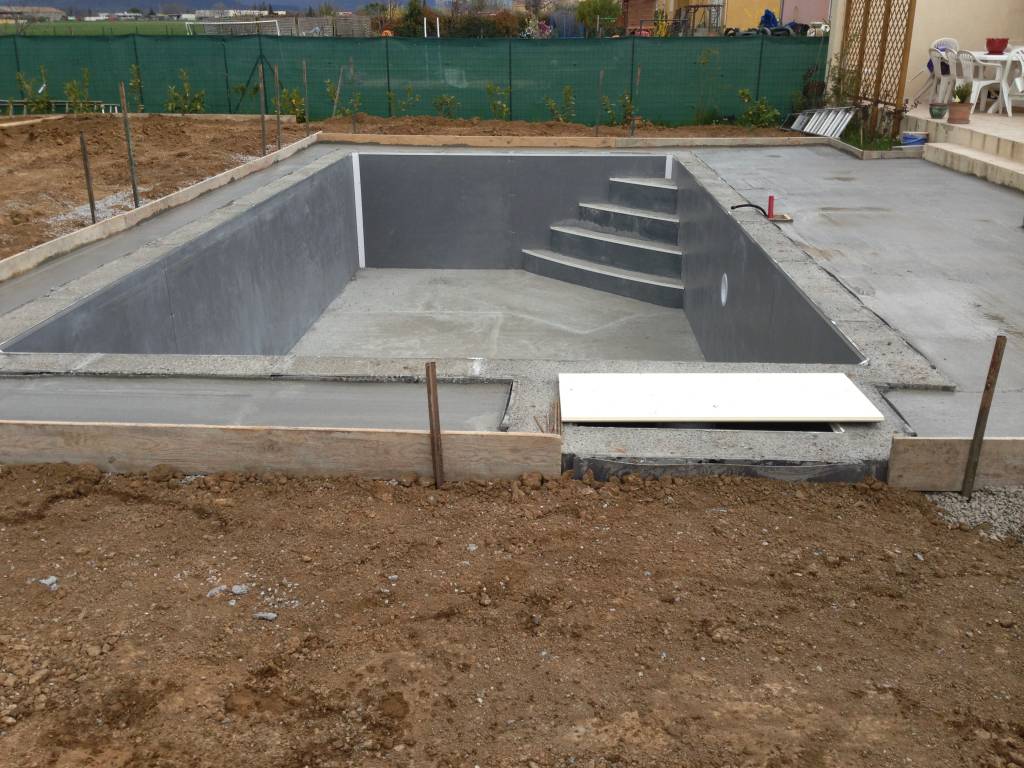 Création piscine béton Toulon